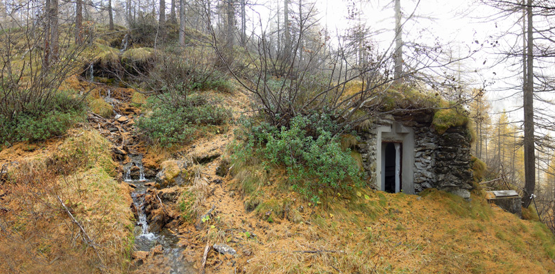 Lago di B d Col Prali Praly Germanasca sorgente immissario Bunker Autunno