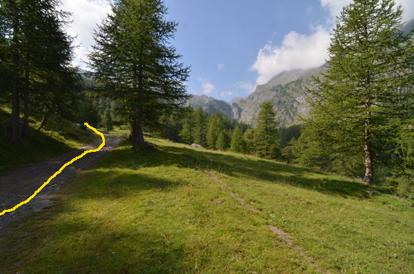 Strada Lago Verde Germanasca Prali Praly