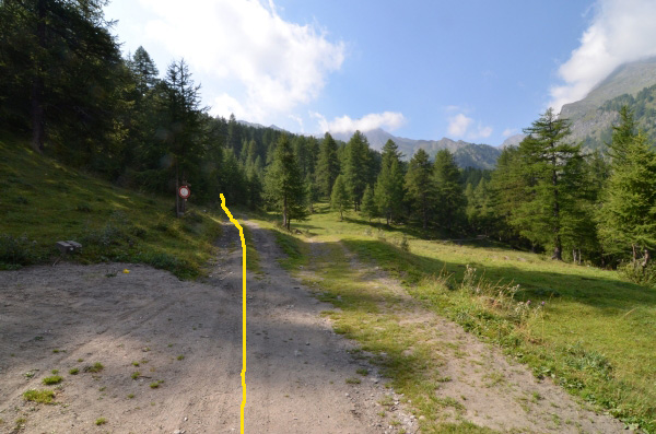 Strada Lago Verde Germanasca Prali Praly