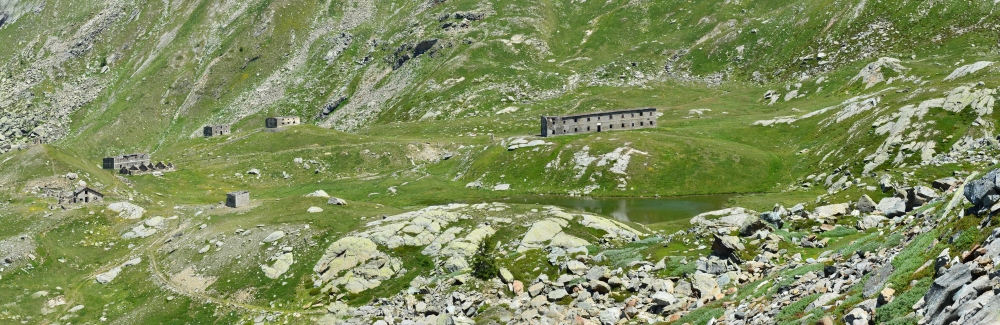 Rifugi Perrucchetti Tredici Laghi