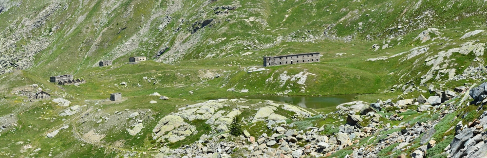 Rifugi Perrucchetti Tredici Laghi